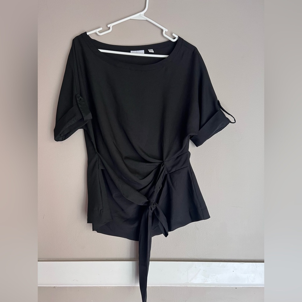 New York & Company Black Short Sleeve Top